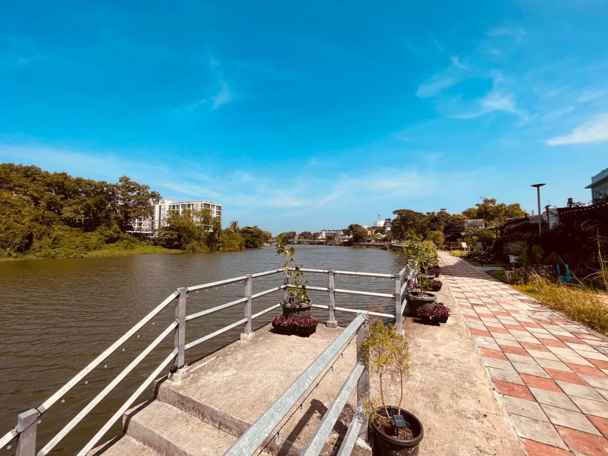 צ'נטאבורי Usabai Riverside Boutique Hotel מראה חיצוני תמונה