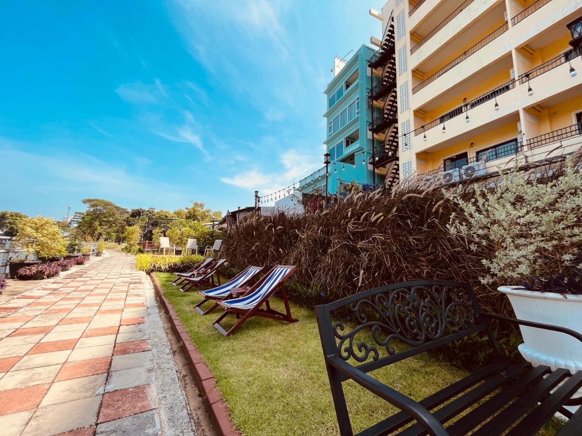 צ'נטאבורי Usabai Riverside Boutique Hotel מראה חיצוני תמונה