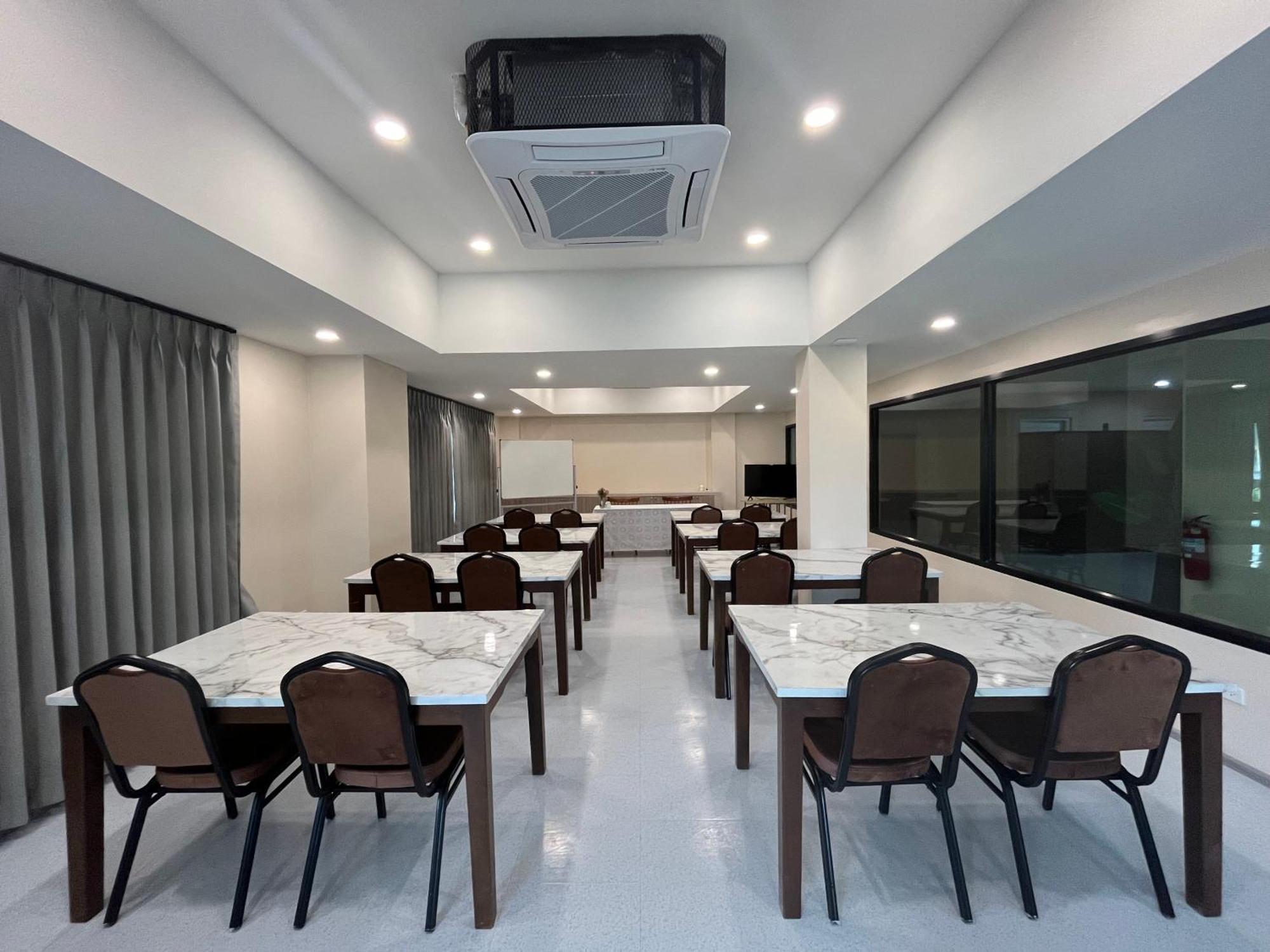 צ'נטאבורי Usabai Riverside Boutique Hotel מראה חיצוני תמונה