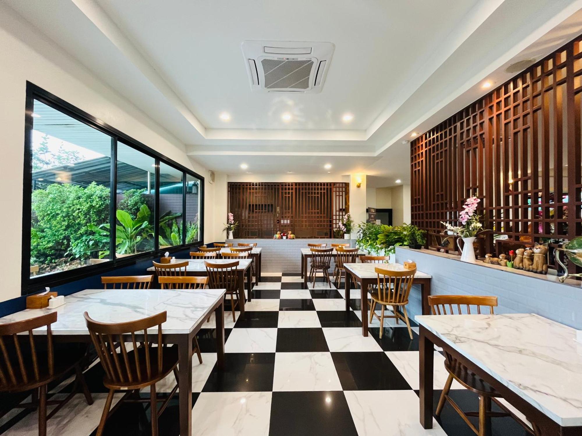 צ'נטאבורי Usabai Riverside Boutique Hotel מראה חיצוני תמונה