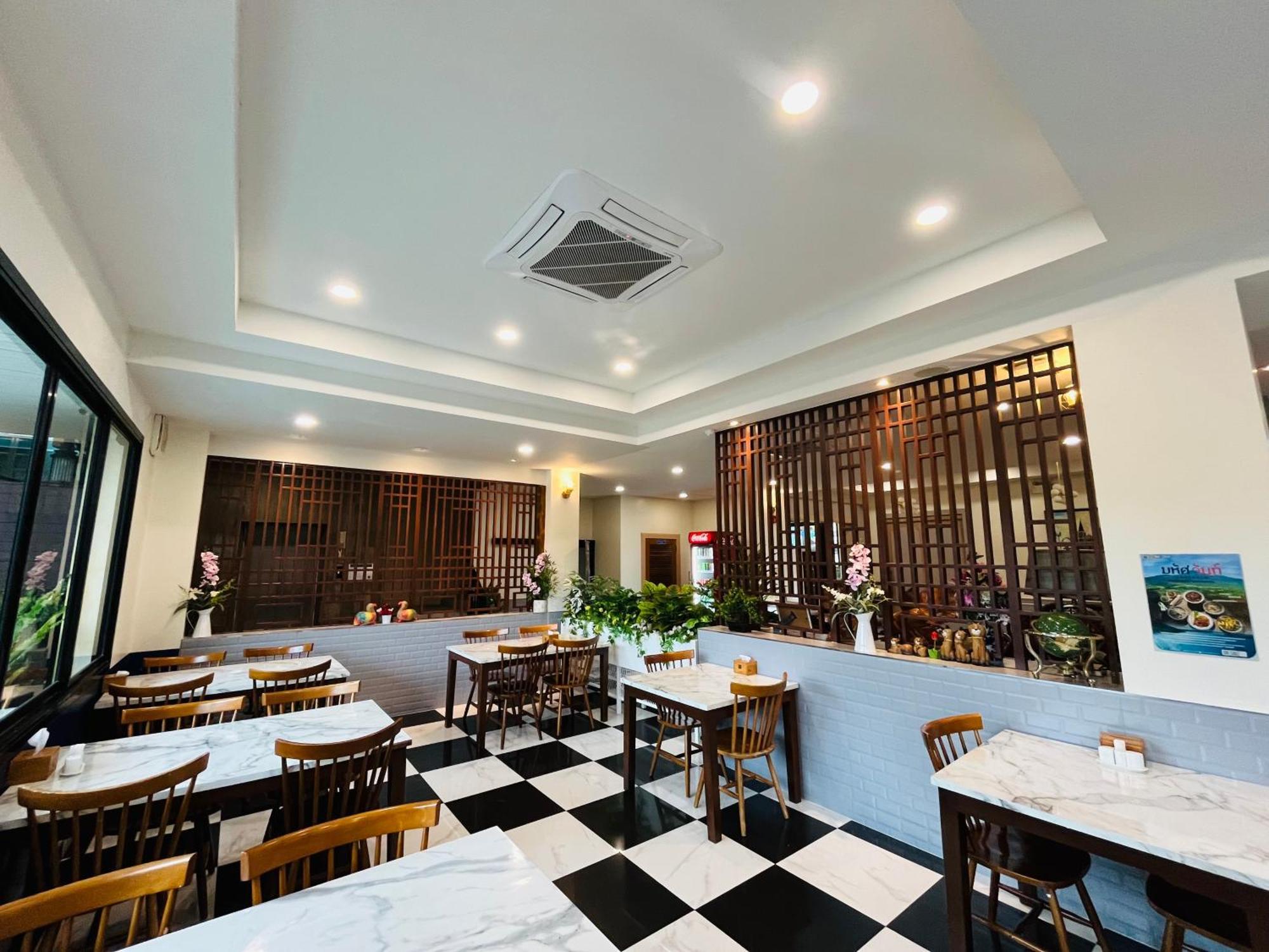צ'נטאבורי Usabai Riverside Boutique Hotel מראה חיצוני תמונה